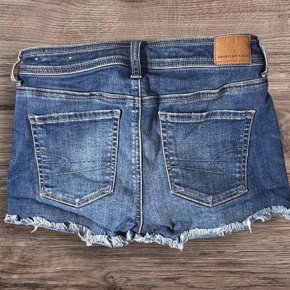 American Eagle Outfitters Womens Hi Rise Shorts Distressed Blue Size 4 - Picture 2 of 6